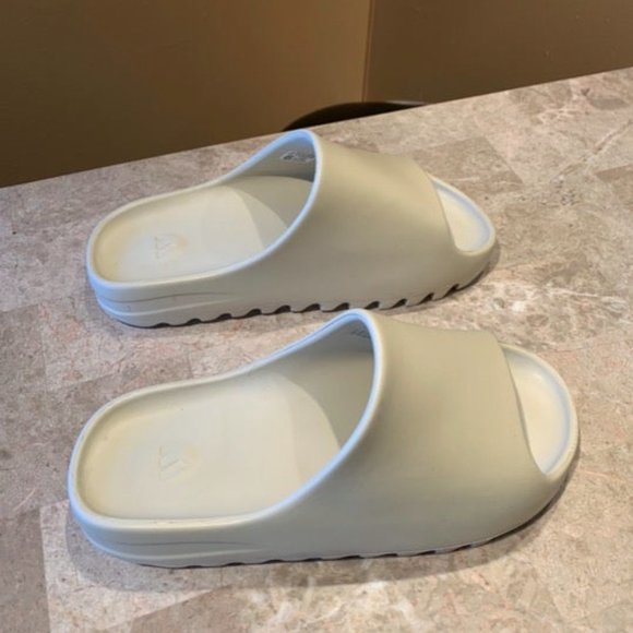 Yeezy slides main image 4